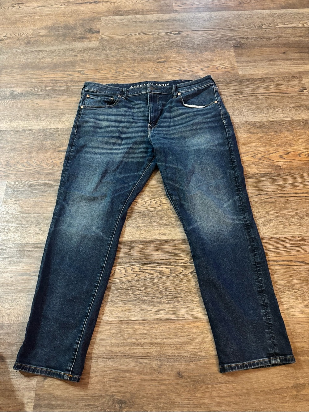 American Eagle Outfitters athletic fit Men’s Jeans 38x30 (measure 29” long)